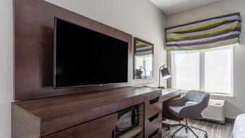 Premium bedding, pillow-top beds, in-room safe, desk