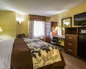Chambre Standard, 1 très grand lit, non-fumeur | Bureau, rideaux d’obscurcissement, fer et planche à repasser