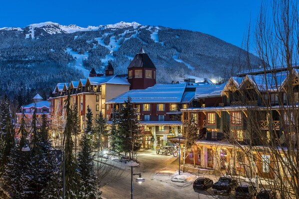 Exterior - Delta Hotels by Marriott Whistler Village Suites (Whistler)