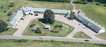 Annapolis Royal Inn & Suites