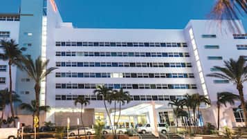 Mặt tiền nơi lưu trú