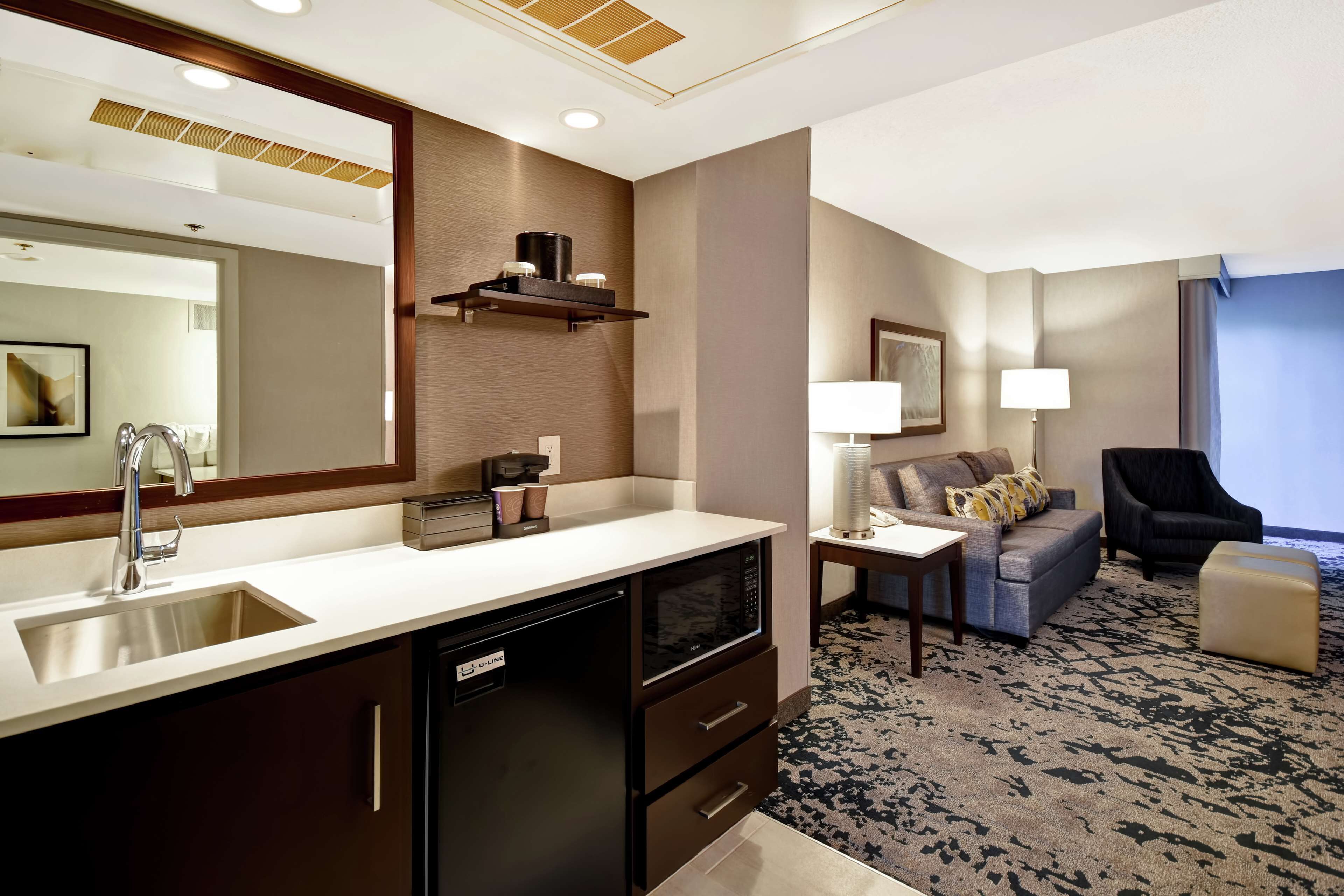 fridge, microwave, coffee/tea maker