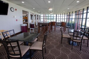 Café da manhã continental grátis todos os dias