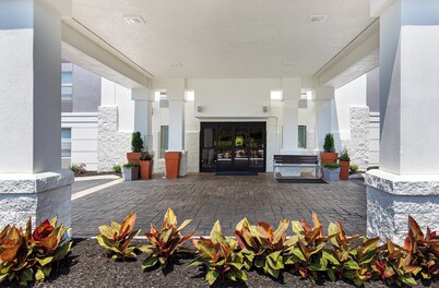 Holiday Inn Express & Suites Kimball by IHG