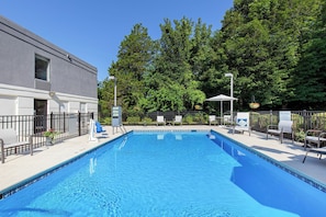 Outdoor pool - Holiday Inn Express & Suites Kimball by IHG (South Pittsburg)