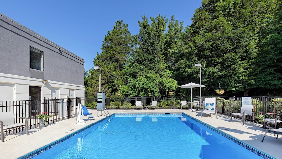 Holiday Inn Express & Suites Kimball by IHG