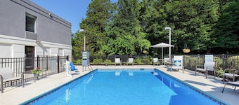 Holiday Inn Express & Suites Kimball by IHG