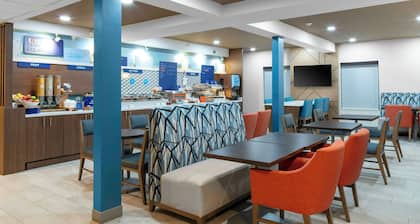 Holiday Inn Express & Suites Kimball by IHG
