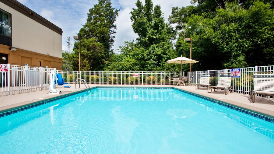 Holiday Inn Express & Suites Kimball by IHG