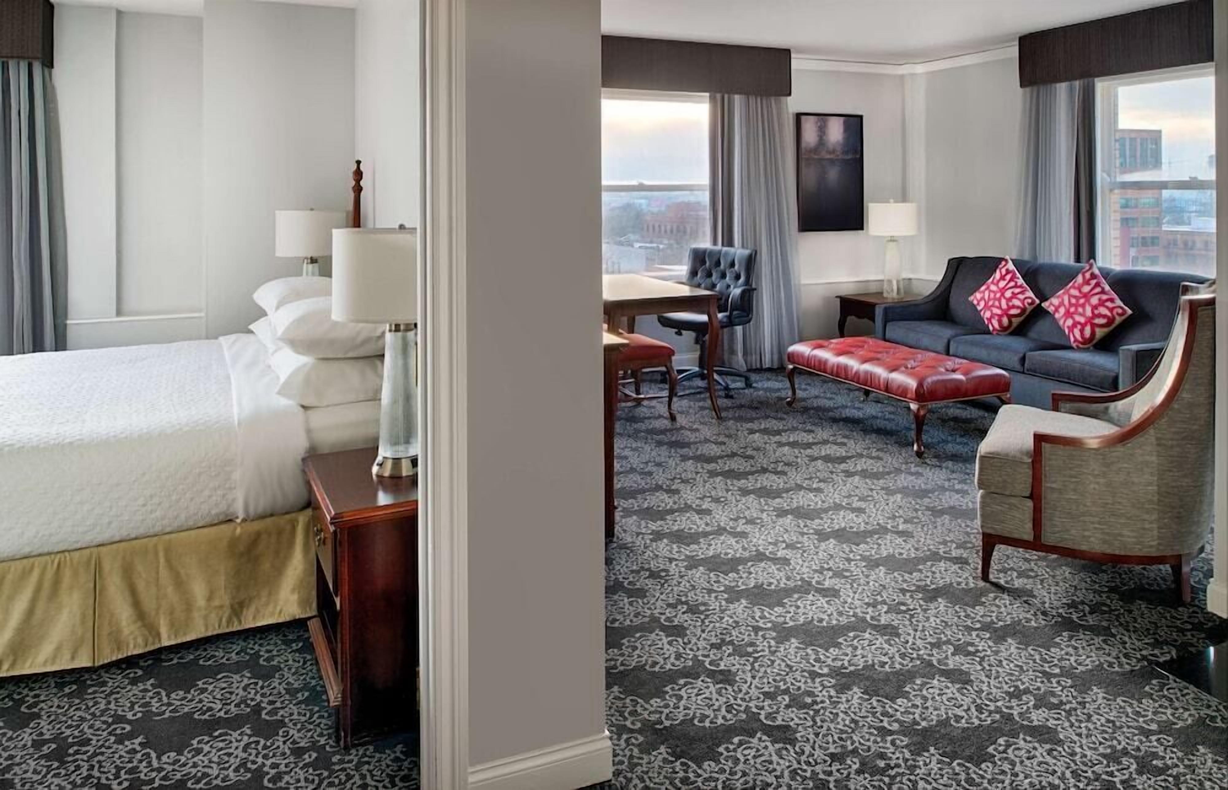 Premium bedding, in-room safe, desk, blackout drapes