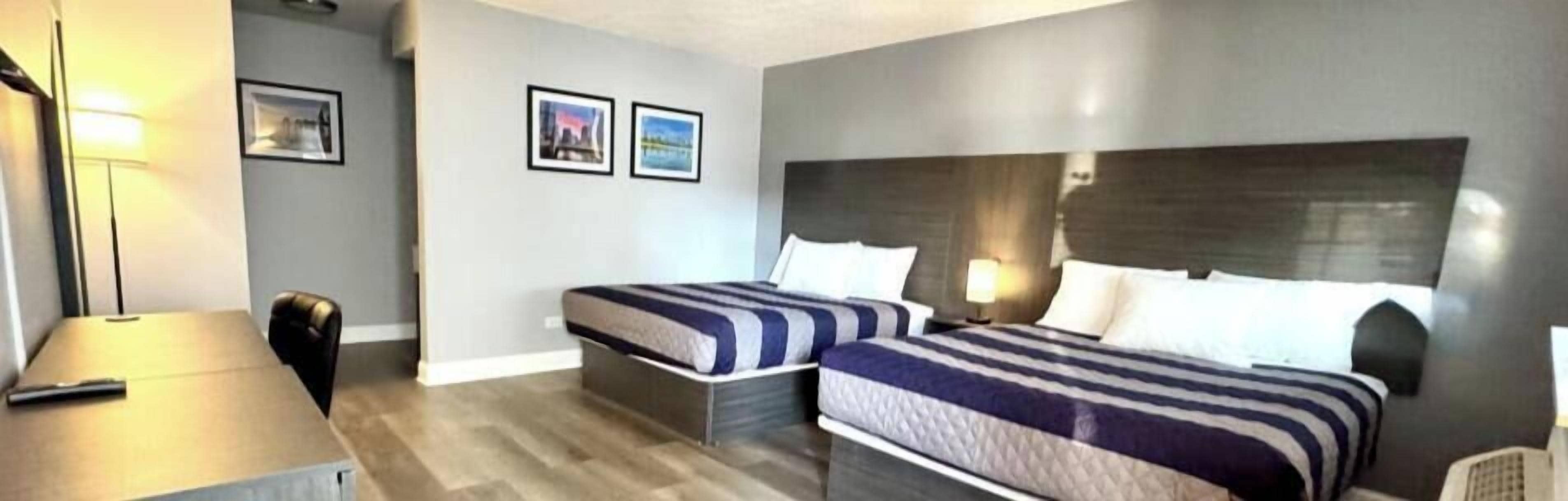Deluxe Double Room | Desk, blackout curtains, iron/ironing board, free WiFi