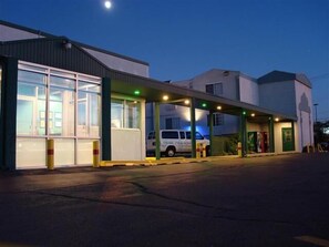 Exterior - O'Hare Inn & Suites (Schiller Park)