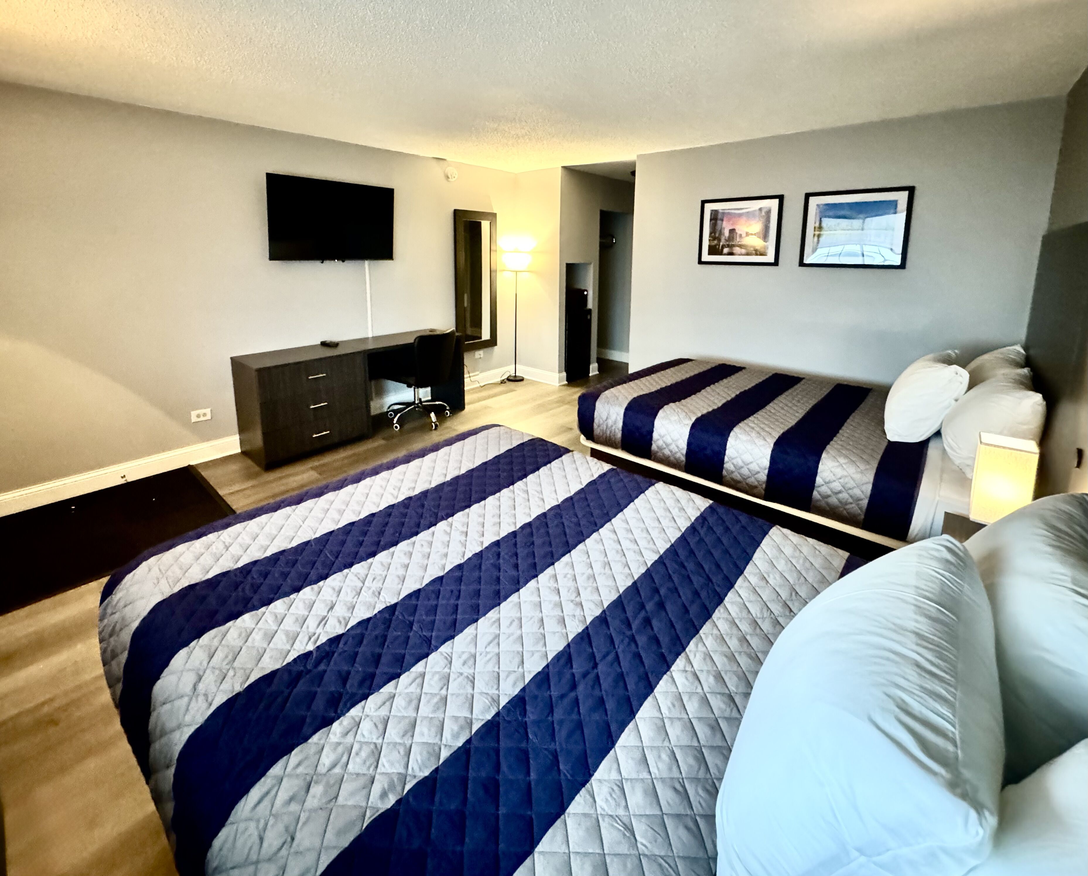 Deluxe Double Room | Desk, blackout drapes, iron/ironing board, free WiFi