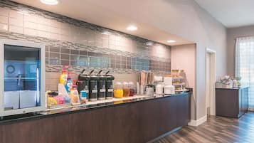 Free daily continental breakfast
