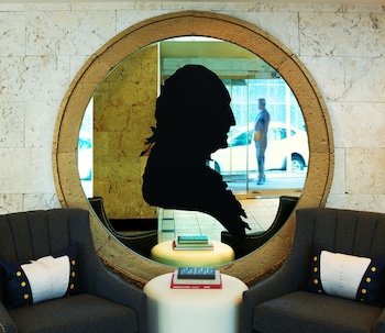 Interior detail at Kimpton George Hotel, an IHG Hotel