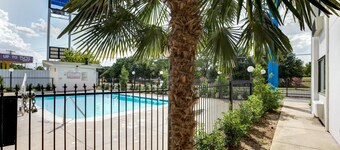 Motel 6 Dallas, TX - South