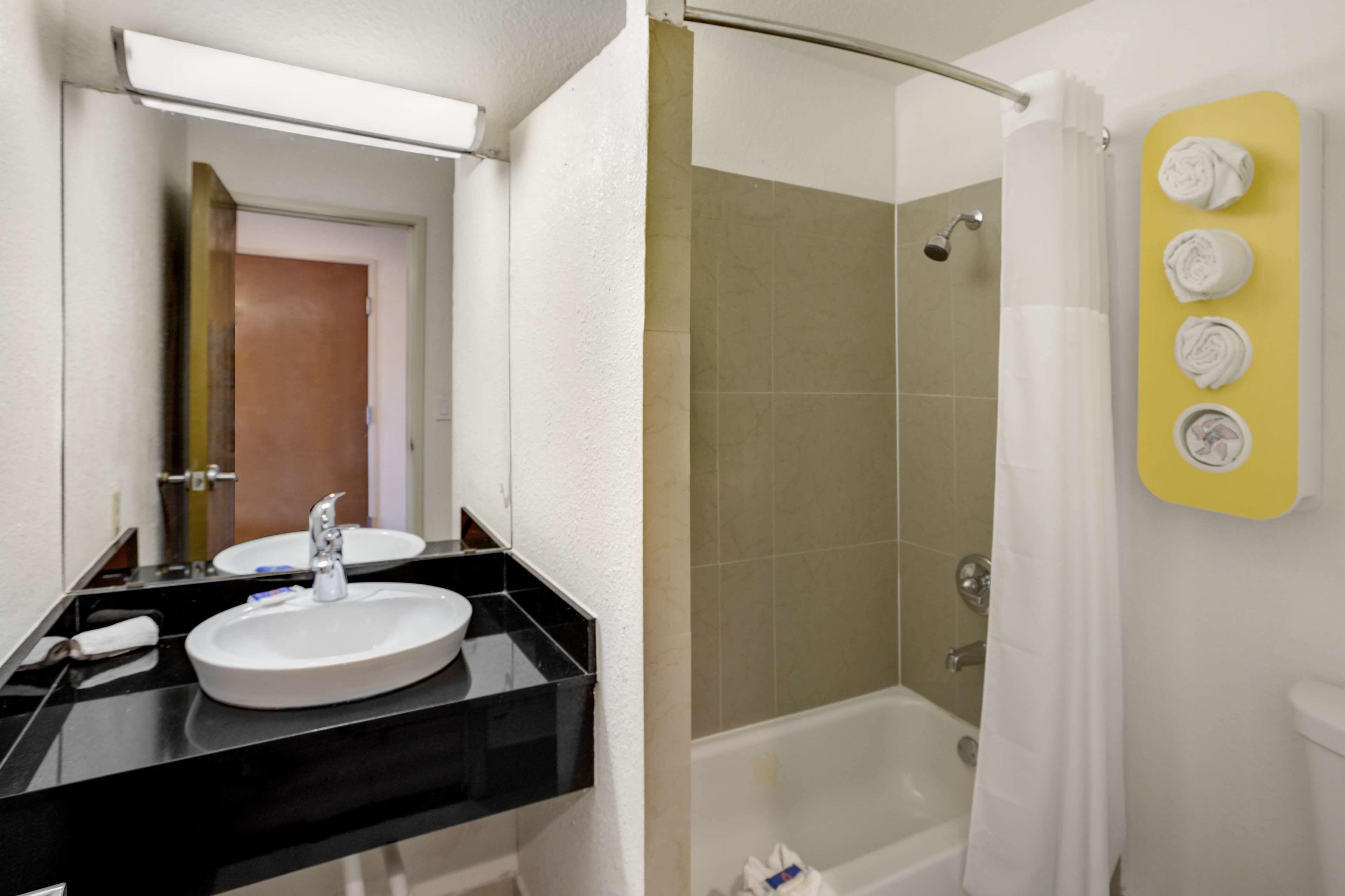 Free toiletries, towels