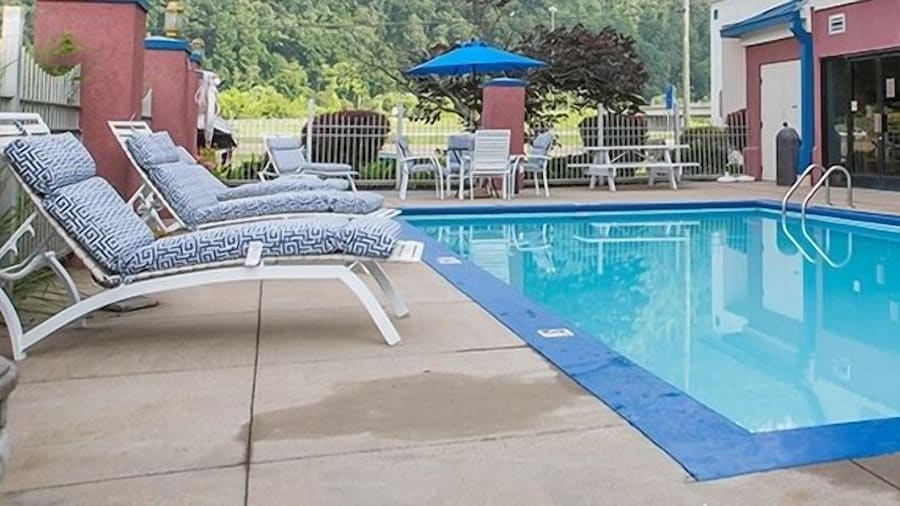 Mountain Inn & Suites