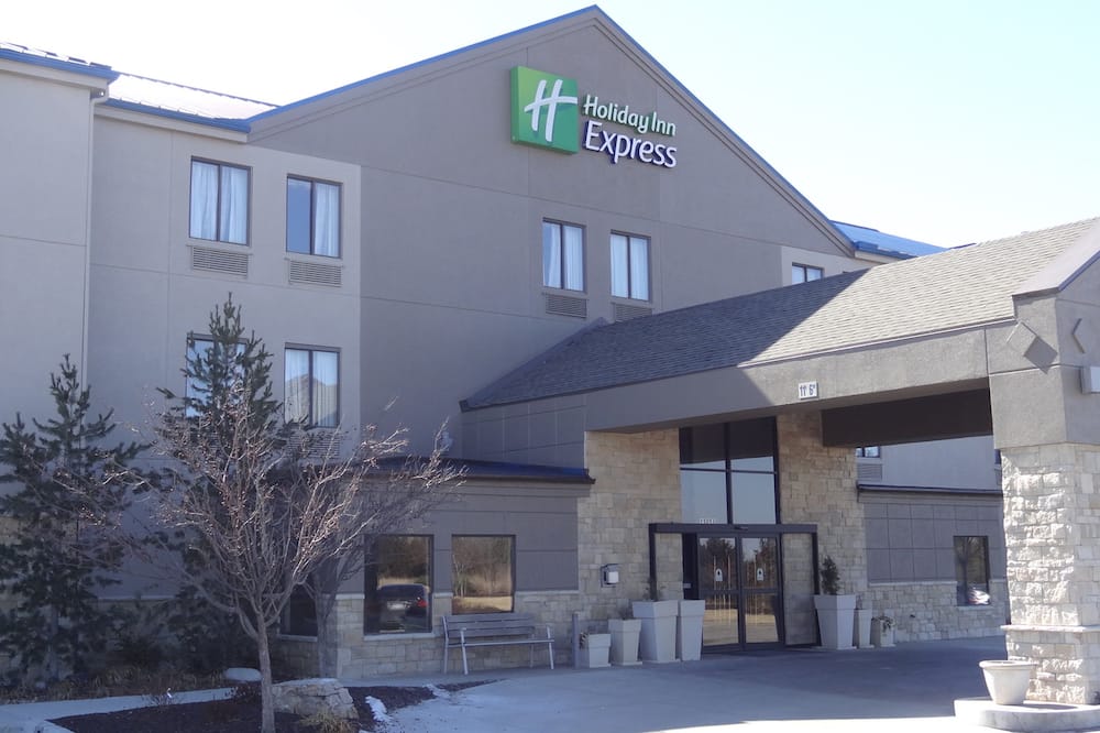 Holiday Inn Express Kansas City-Bonner Springs by IHG