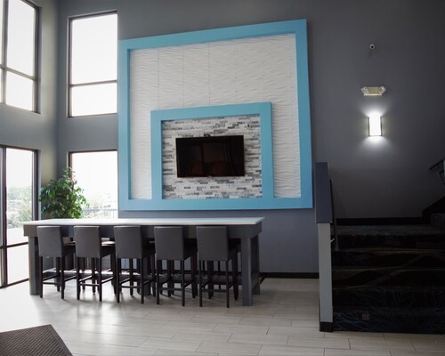 Days Inn by Wyndham Montgomery