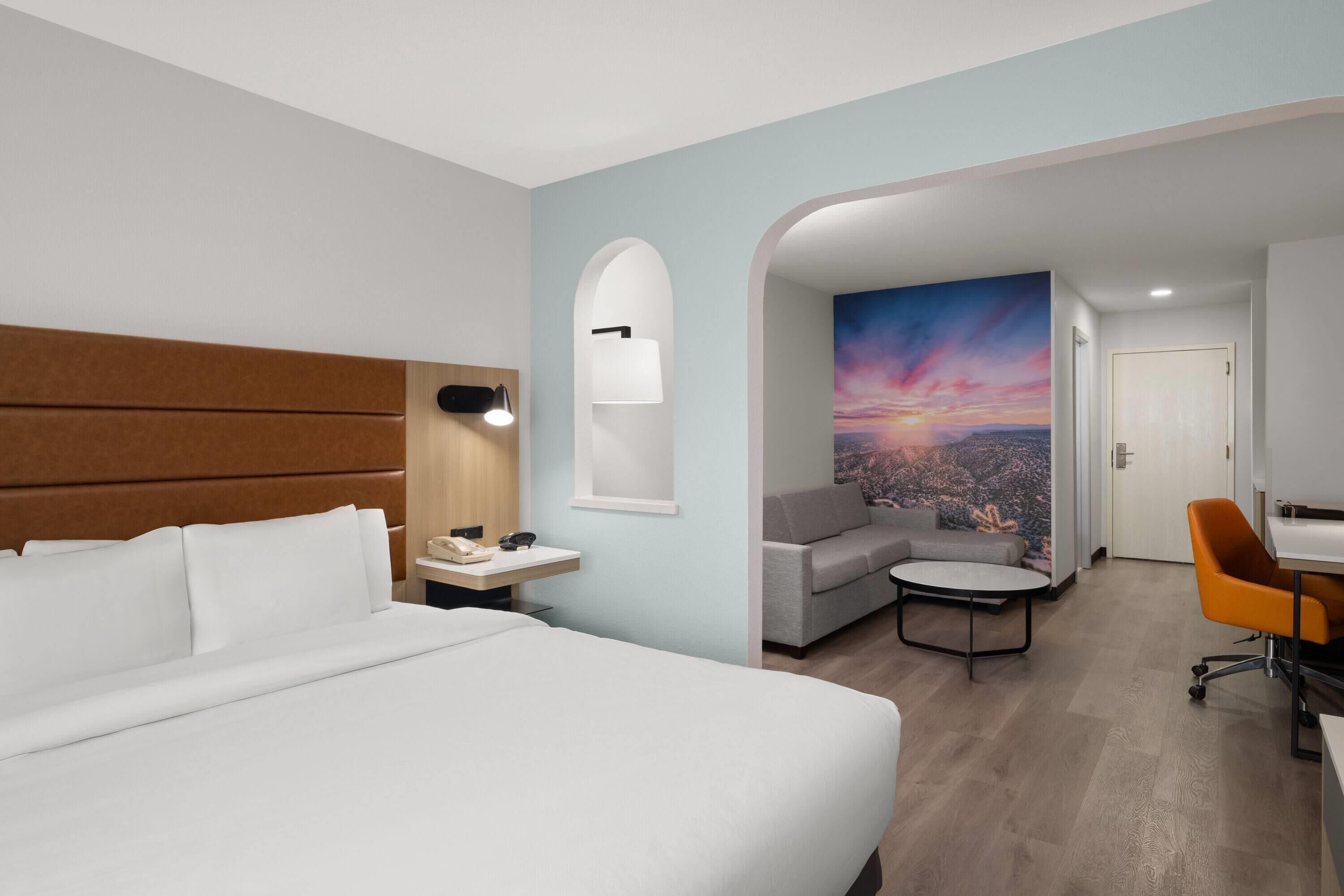 Suite, 1 Tempat Tidur King, Bebas Asap Rokok | Seprai premium, selimut bulu angsa, dan bantalan ekstra lembut