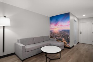 Suite, 1 King Bed, Non Smoking | Premium bedding, down comforters, pillowtop beds, desk - Wingate by Wyndham Los Alamos (Los Alamos)