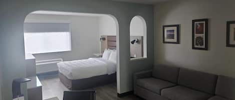 Suite, 1 Queen Bed with Sofa bed, Hearing Accessible, Non Smoking (Mobility, Roll-In Shower) | Premium bedding, down duvets, pillow-top beds, desk