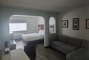 Suite, 1 Queen Bed with Sofa bed, Hearing Accessible, Non Smoking (Mobility, Roll-In Shower) | Premium bedding, down comforters, pillowtop beds, desk