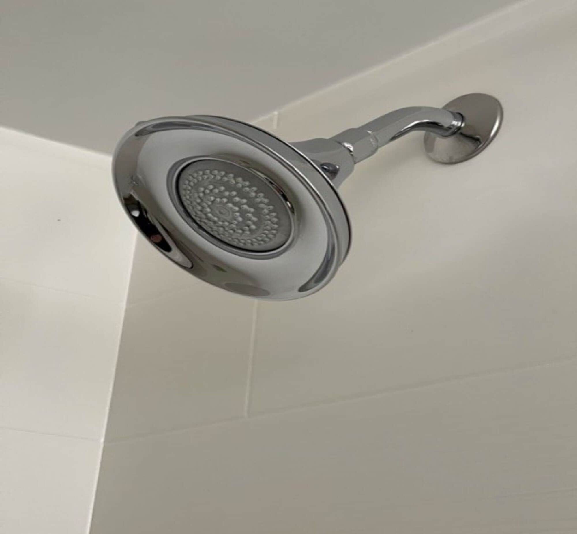 combined shower/bathtub, eco-friendly toiletries, hair dryer, towels