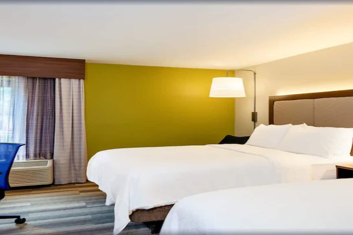 in-room safe, desk, laptop workspace, iron/ironing board