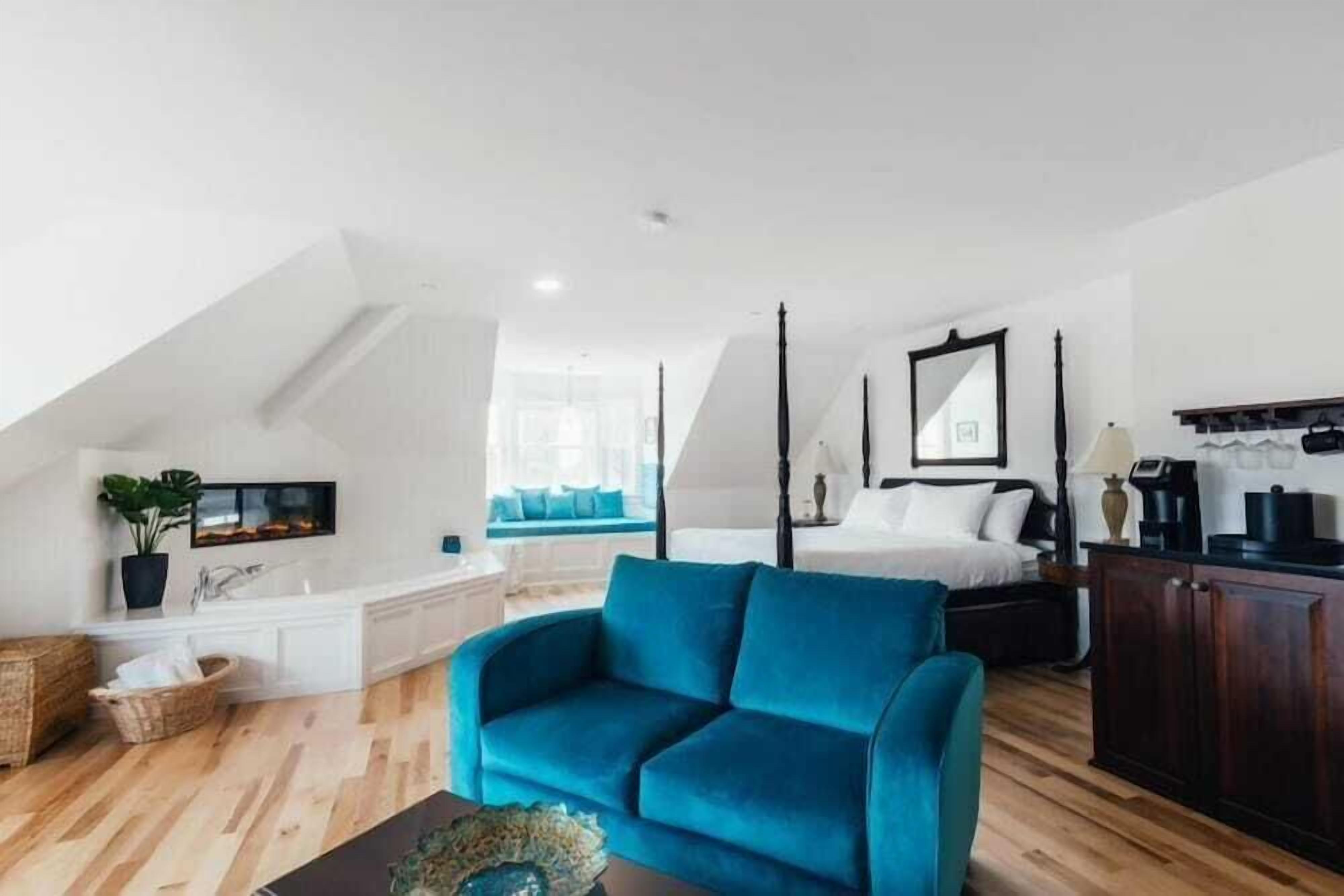 Premium bedding, down comforters, pillowtop beds, minibar