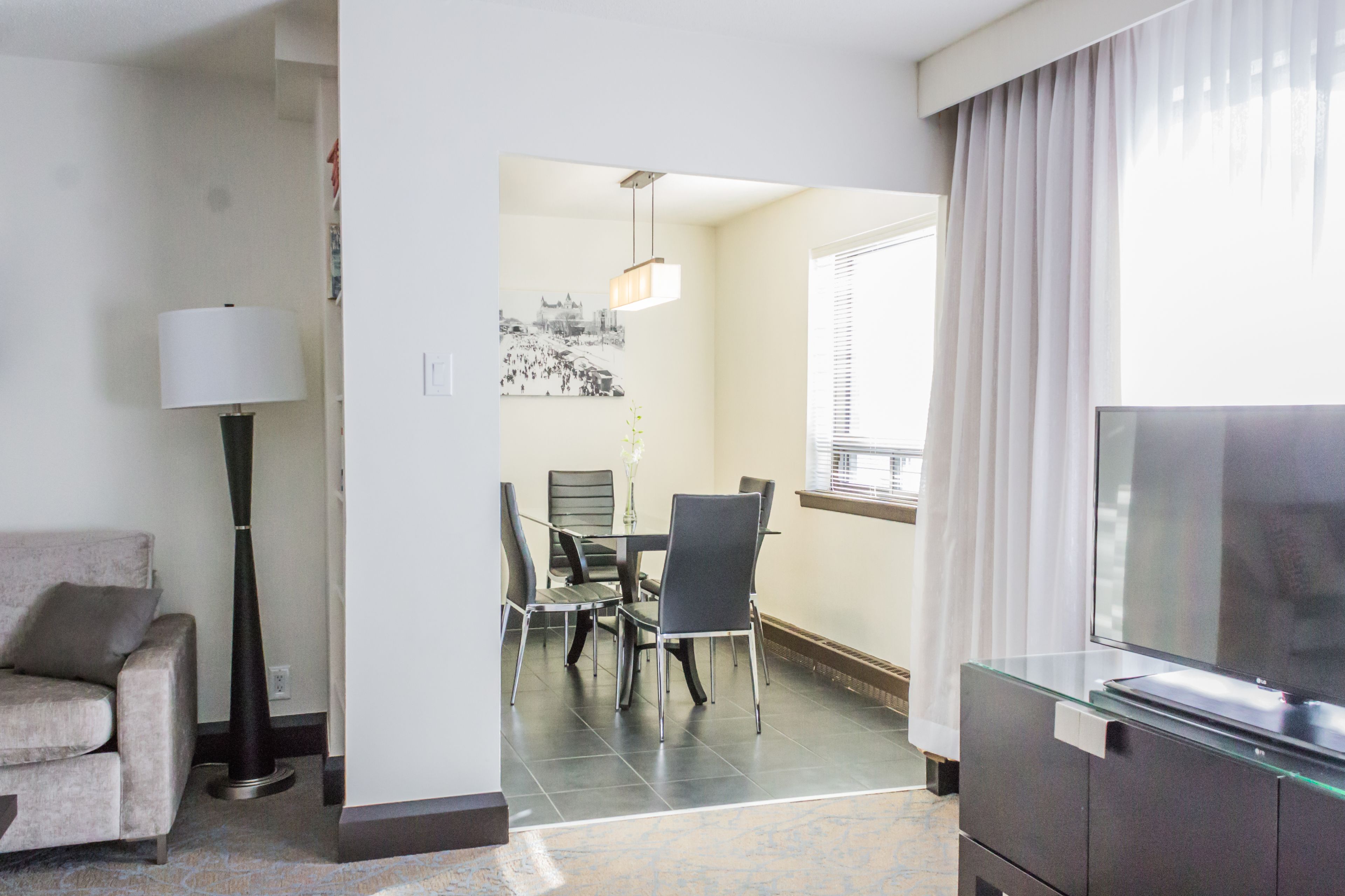 executive suite, 1 king bed with sofa bed | iron/ironing board, free cots/infant beds, free wifi, bed sheets