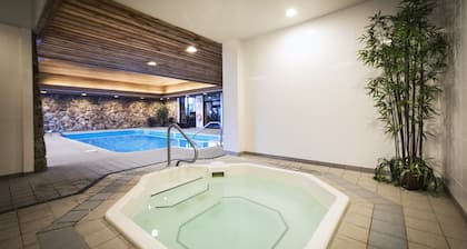 The Thompson Hotel