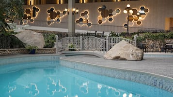 Una piscina techada