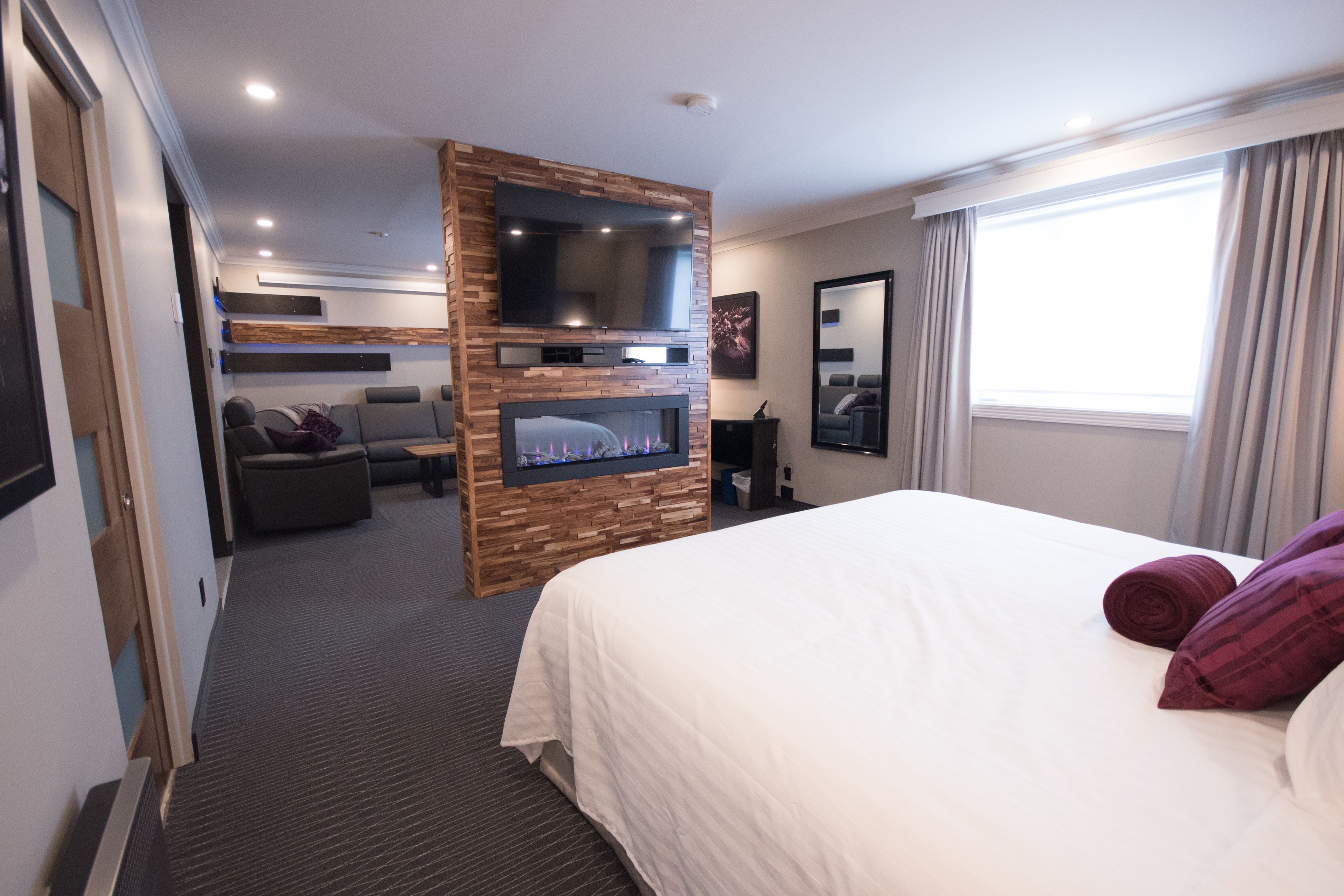 presidential suite, 1 king bed, jetted tub (multi-jet shower) | 1 bedroom, premium bedding, select comfort beds, desk