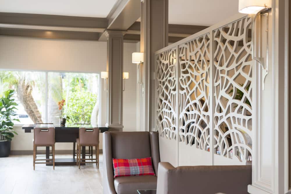 ALO Hotel by Ayres, Orange