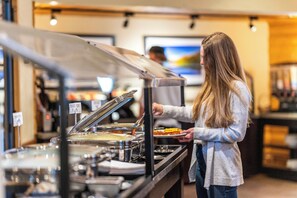 Colazione a pagamento, servita tutte le mattine 