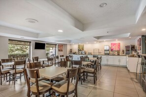 Free daily continental breakfast  - Sleep Inn Fort Mill near Carowinds Blvd (Fort Mill)