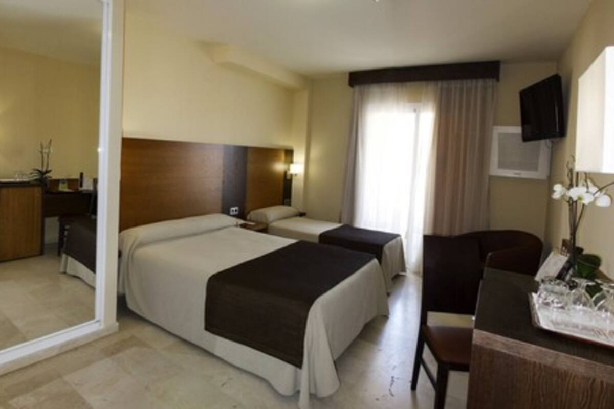 Minibar, in-room safe, desk, blackout curtains