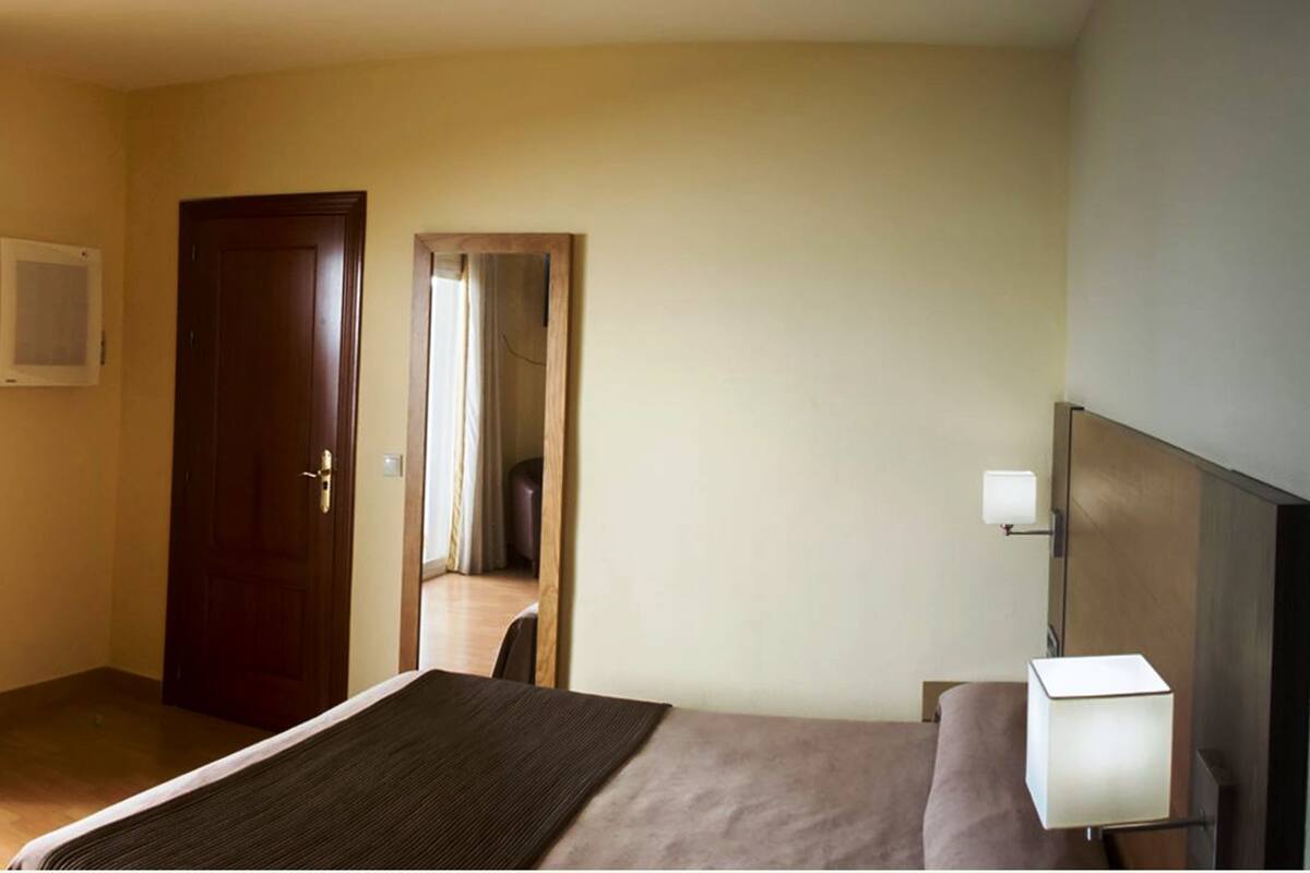 Minibar, in-room safe, desk, blackout curtains