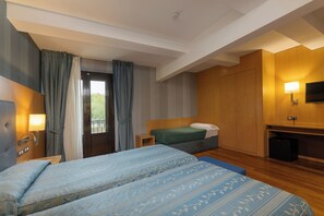 In-room safe, desk, laptop workspace, blackout drapes