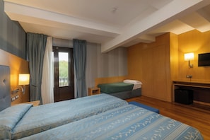 In-room safe, desk, laptop workspace, blackout drapes