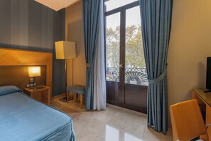 1 bedroom, in-room safe, desk, laptop workspace
