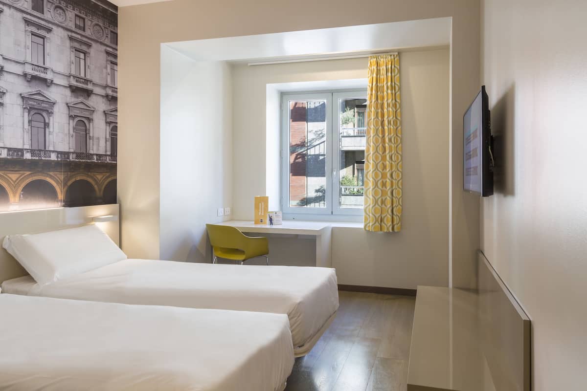 In-room safe, desk, laptop workspace, iron/ironing board