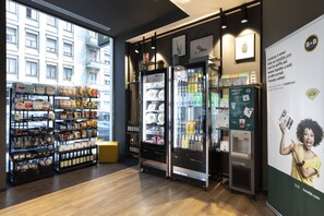 Snack bar - B&B Hotel Milano Central Station (Milan)