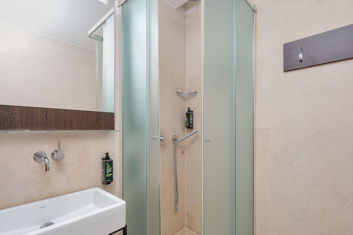 Coffres-forts dans les chambres, bureau