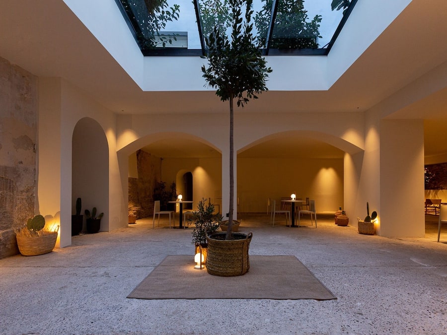 Télévision à écran plat