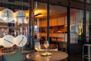 Coin salon dans le hall