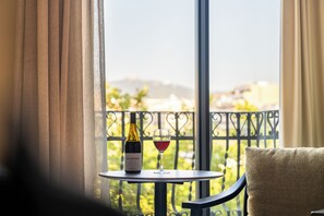 Double Room, Balcony, Park View | Minibar, blackout drapes, free WiFi, bed sheets - Onix Fira (Barcelona)