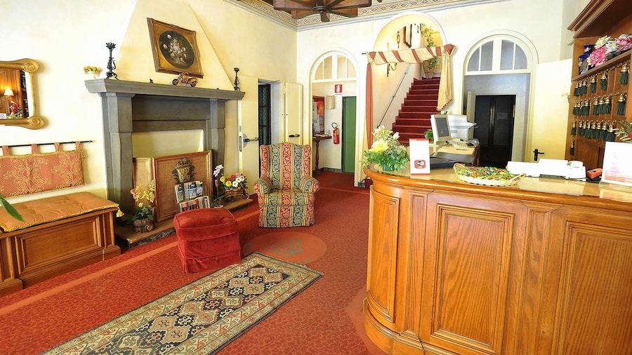 金兹卡别墅酒店